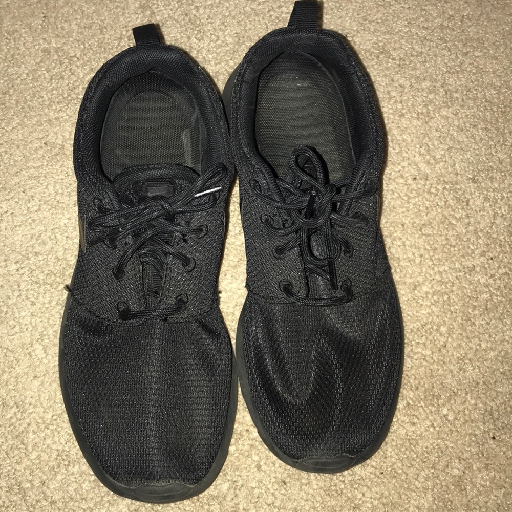 Nike women Roshe